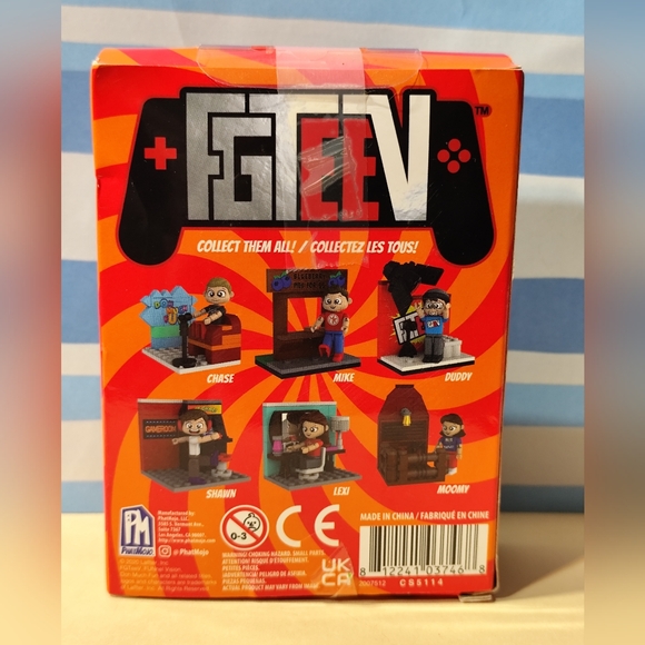 3/$25💙Shawn's Game Room Building Set - Picture 2 of 5